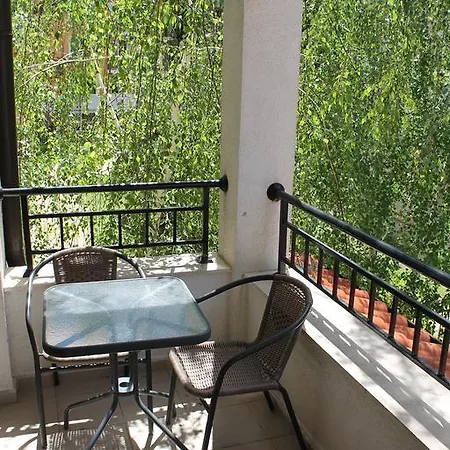 Solar Chateau Valon Сонячний Берег